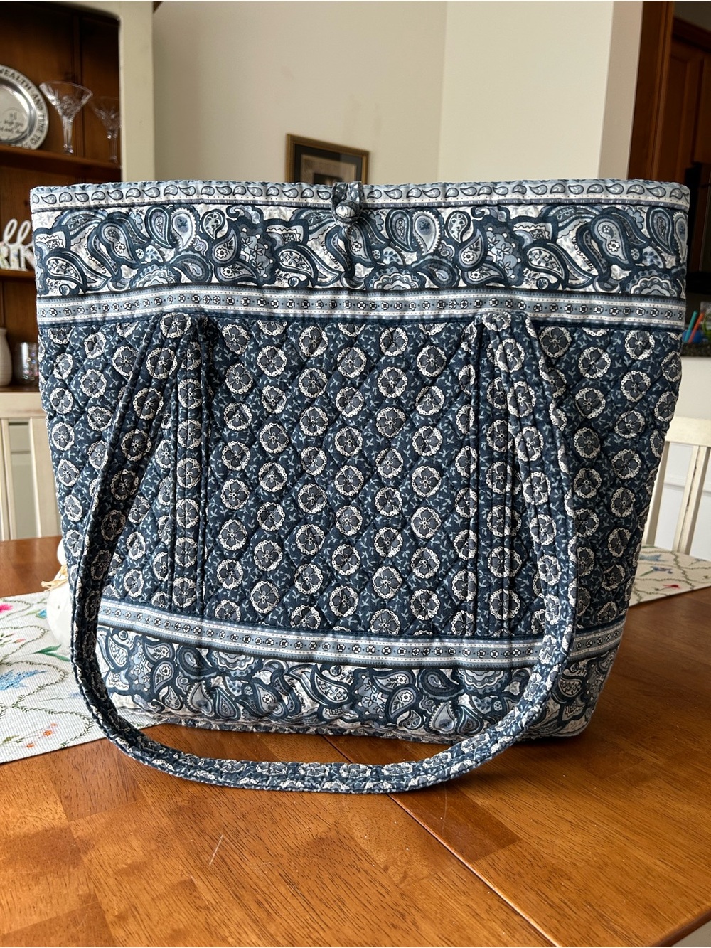 Vera Bradley Tote in vintage Provençal Blue pattern